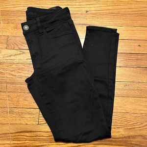 American Eagle Next Level Low-Rise Skinny Jeans, Women’s Size 6 in EUC